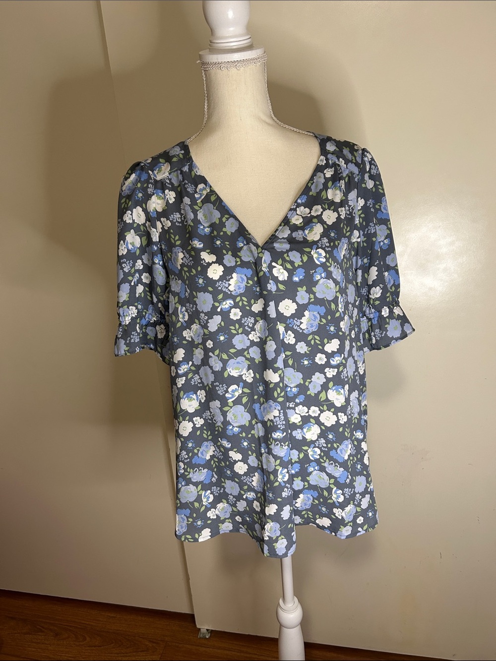 LOFT Gray Floral V‑Neck Blouse with Blue and White Flowers